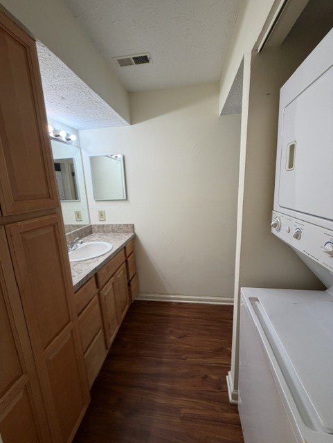 Gallery Photo 12